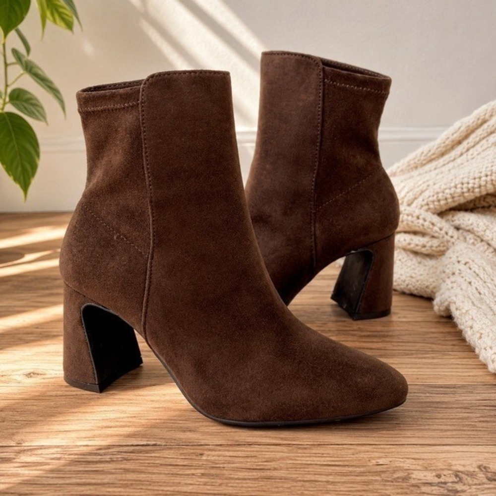 MIA Brown Vegan Suede Block Heel Ankle Booties Womens 8 Boho Y2K NWOB